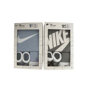 Nike Newborn Bodysuit  Socks Gift Set 2 Count New In Packaging Blue Grey